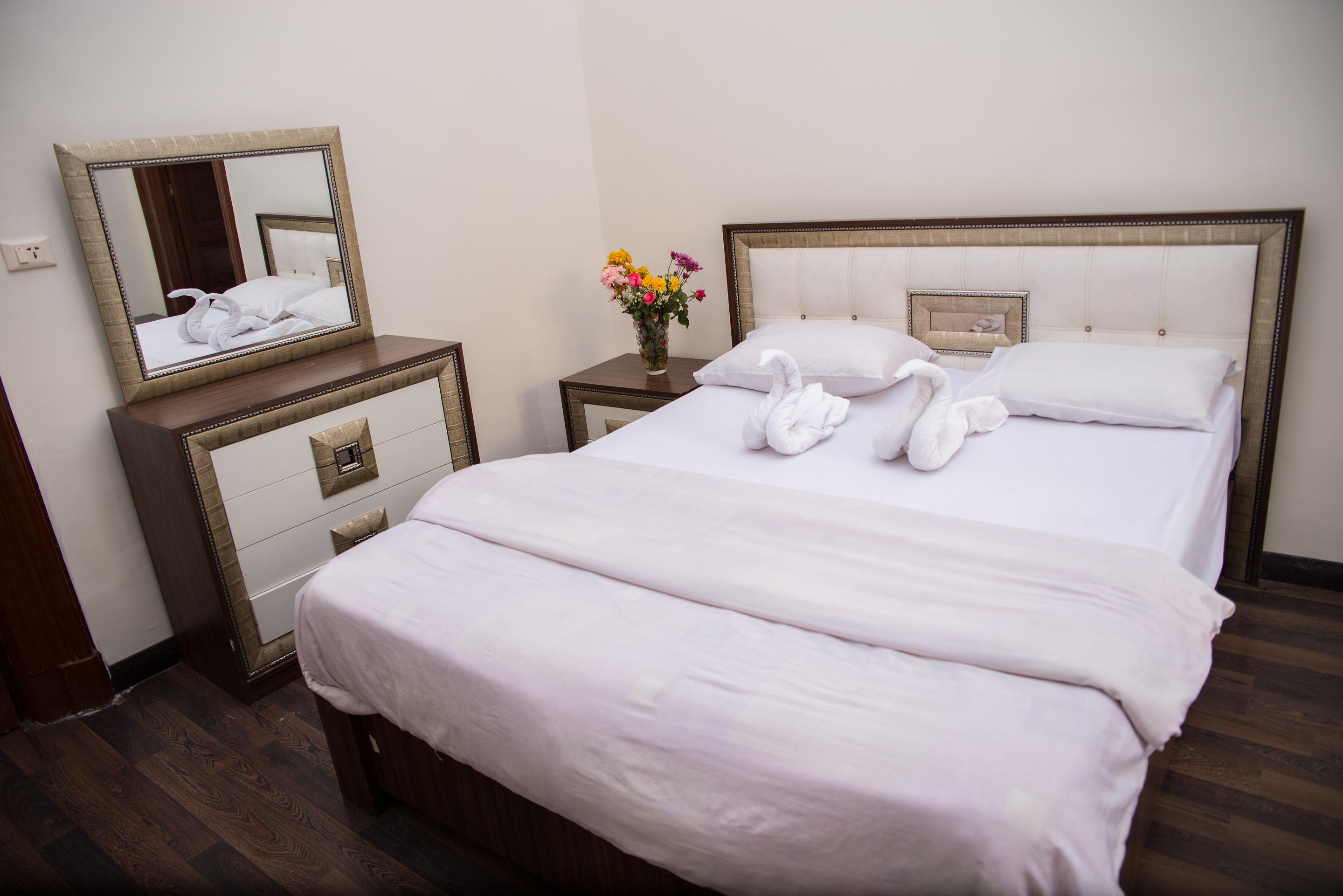 Hotel Grand Royal Kaherah Luaran gambar