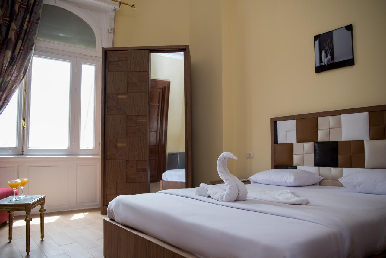 Hotel Grand Royal Kaherah Luaran gambar